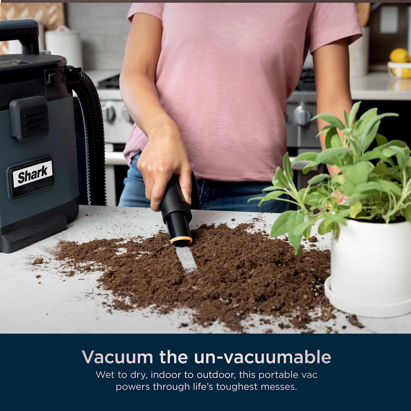 Shark MessMaster Portable Wet Dry Vacuum - Image 5