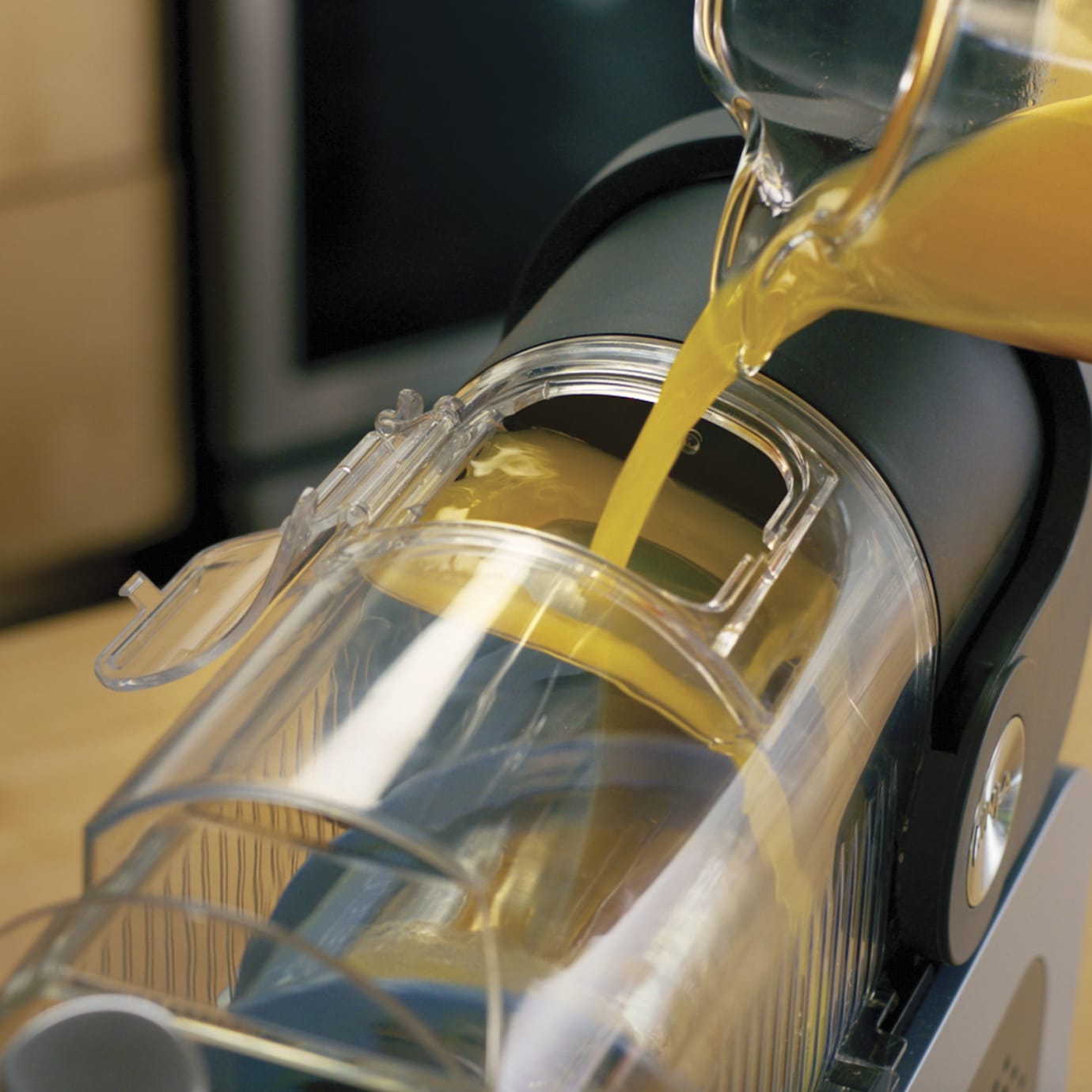 Ninja SLUSHi Slushie Machine in Gold, 7+ Servings - Image 11