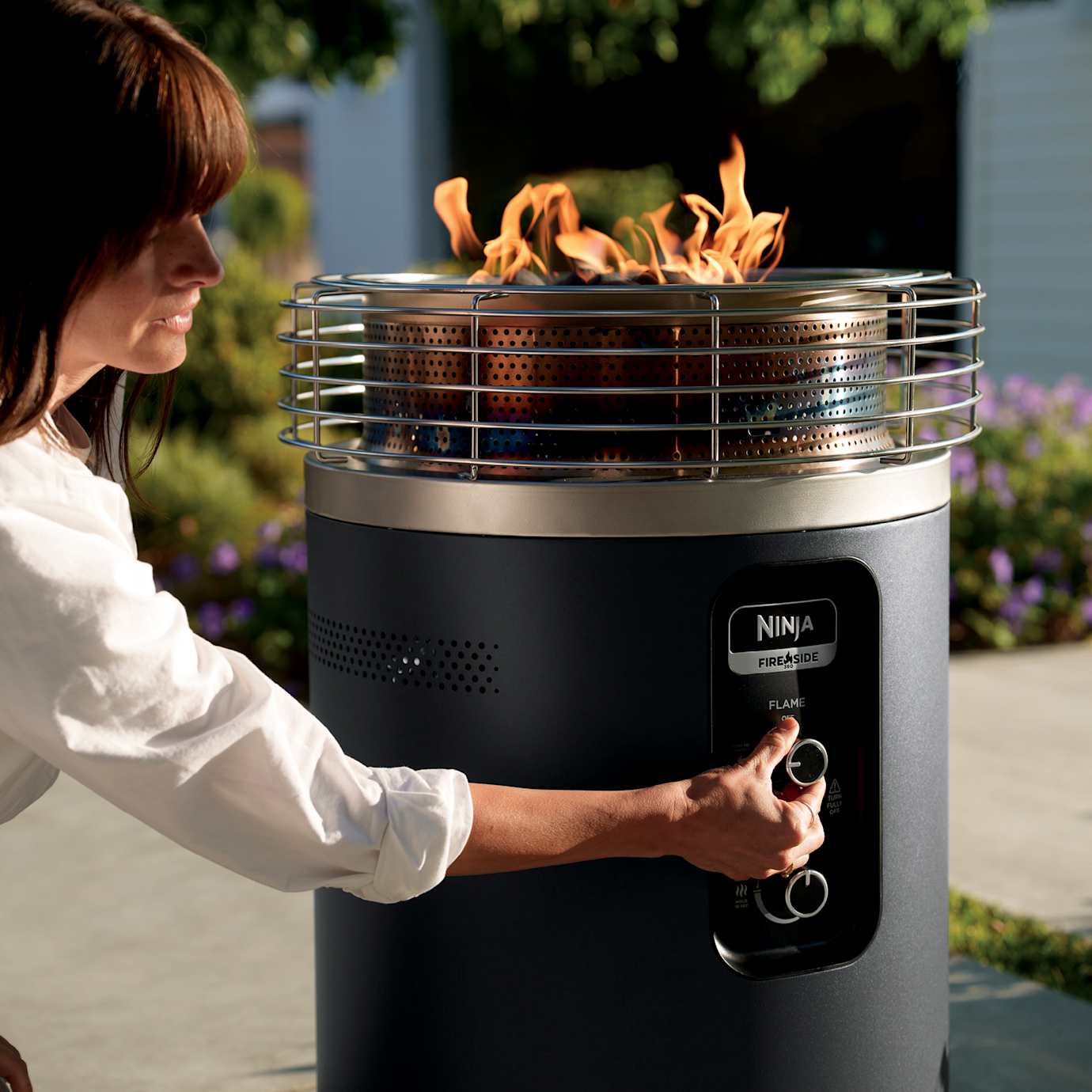 Shark-Ninja Fireside360 Fire Pit and Outdoor Heater - Image 8