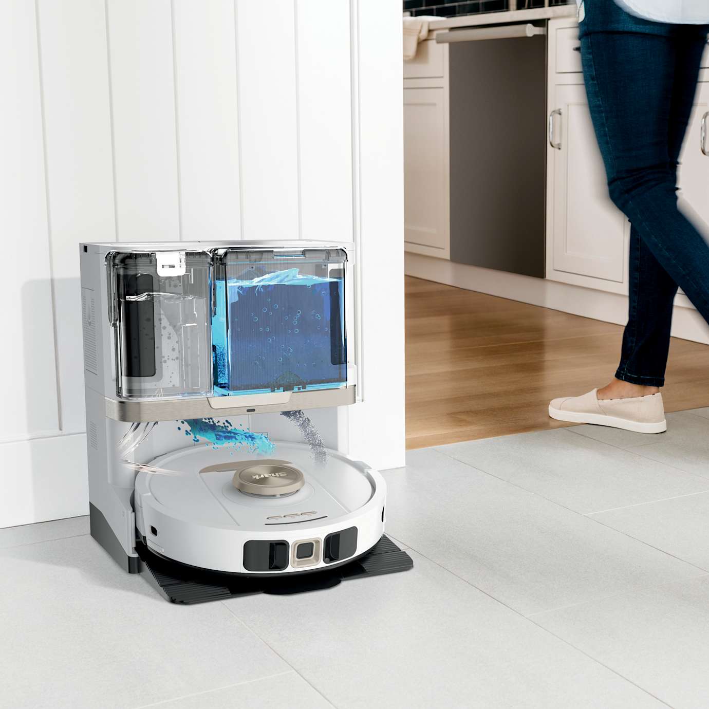 Shark Stratos 2-in-1 Robot Vacuum and Mop - Image 11