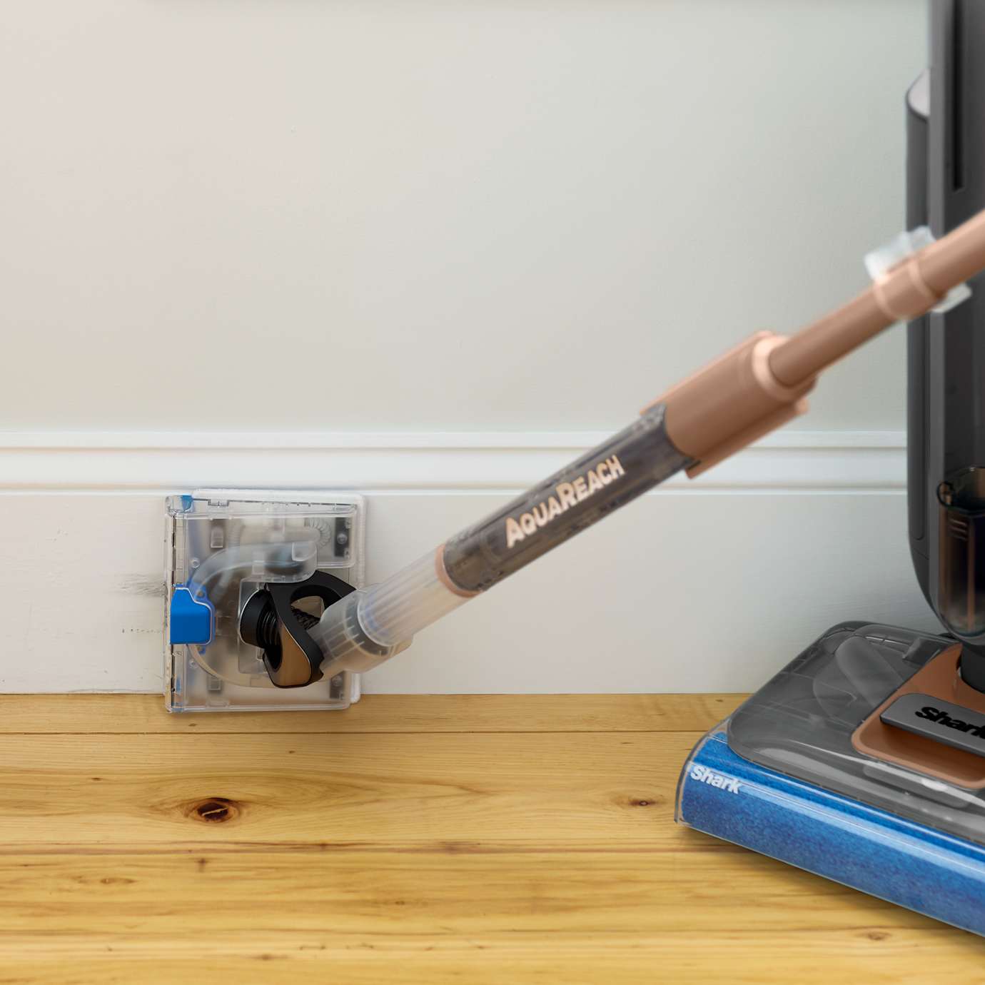 Shark AquaReach Pro Floor to Ceiling Vacuum Mop, Premium Bundle - Image 11
